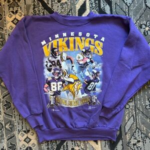 ****SOLD
Vintage Tultex 1998 MN Vikings Purple Crewneck Sweatshirt ft Randy Moss
